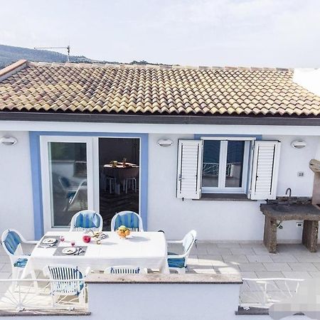 Apartamento Tra Blu E Celeste Castelsardo Exterior foto